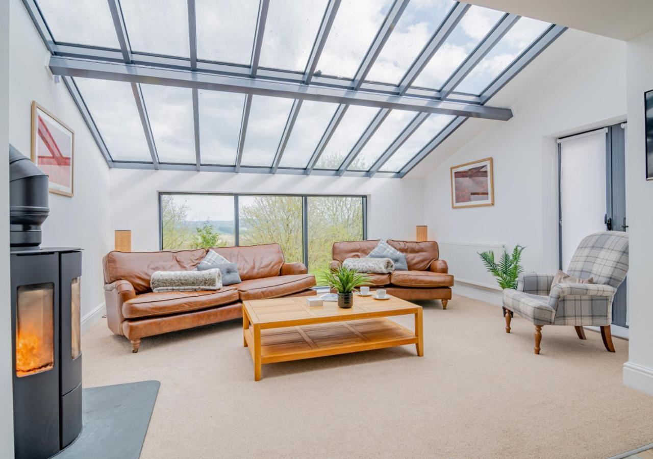 USK Barn Apartment Llanbadoc Bagian luar foto