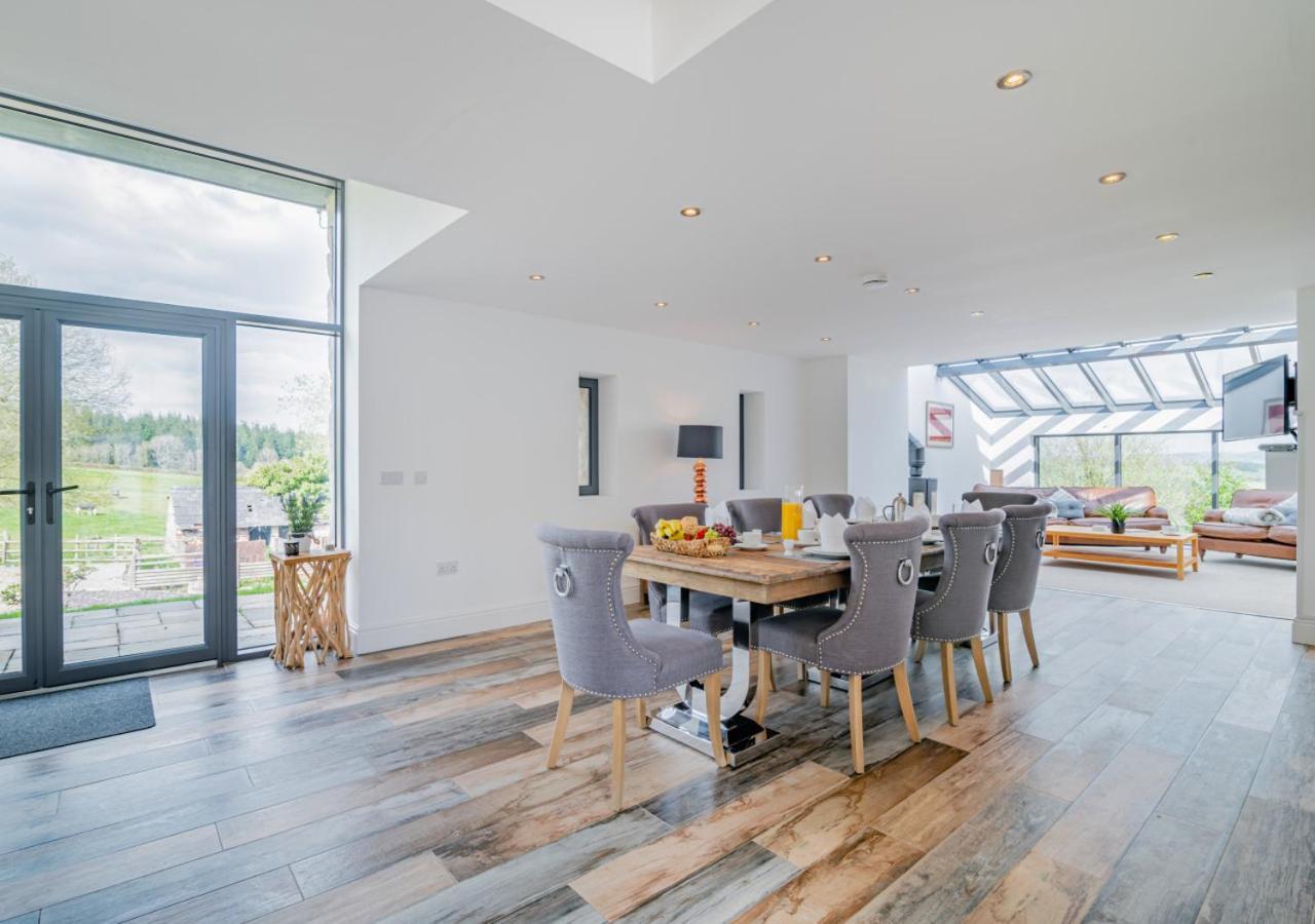 USK Barn Apartment Llanbadoc Bagian luar foto